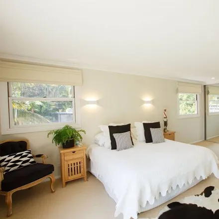 Rent this 6 bed house on Newport NSW 2106