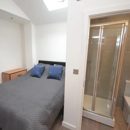 Rent this 1 bed room on unnamed road in Wigan, WN6 7AE