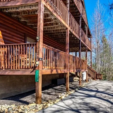 Image 5 - 1124 Twin Oaks Rd, Gatlinburg, Tennessee, 37738 - House for sale