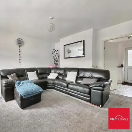 Image 2 - Ferry Road, Irlam, M44 6DN, United Kingdom - Townhouse for sale
