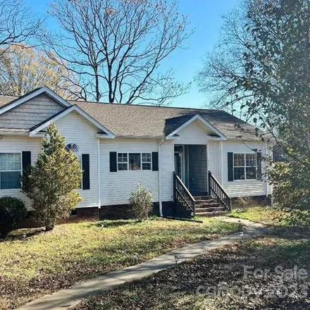 Buy this 3 bed house on Springs Road Northeast in Hickory, NC 28601