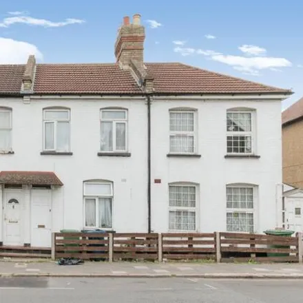 Buy this 2 bed townhouse on Edgware Community Hospital in Burnt Oak Broadway, London