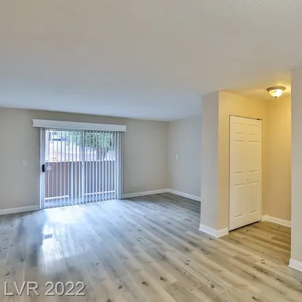 Image 7 - 56, South Durango Drive, Las Vegas, NV 89117, USA - Condo for sale