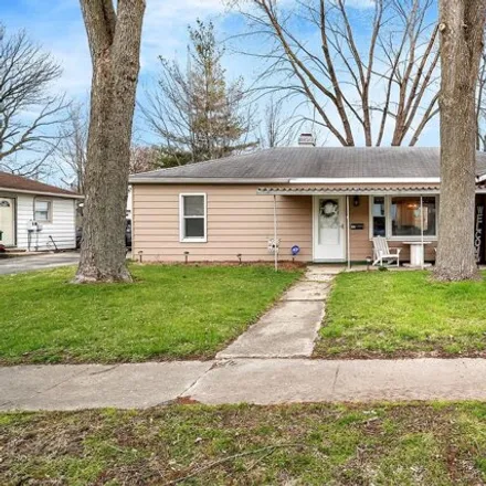 Buy this 3 bed house on 398 East Kankakee River Drive in Wilmington, Will County