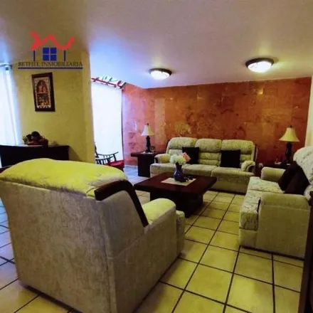 Buy this 2 bed house on Circuito Diplomáticos 15 in 53100 Ciudad Satélite, MEX