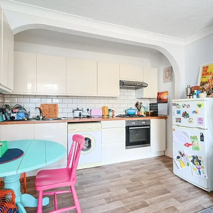 Rent this 1 bed apartment on 8 Montpelier Crescent in Brighton, BN1 3JF