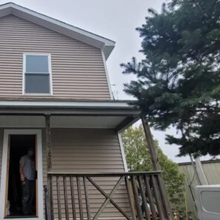 Buy this 3 bed house on 62 Hancock Street in Stratford, CT 06615