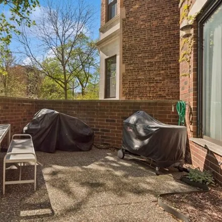 Image 2 - 2022 North Cleveland Avenue, Chicago, IL 60614, USA - Townhouse for rent