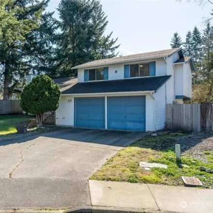 Buy this 3 bed house on 24 77th Street Southeast in Everett, WA 98203