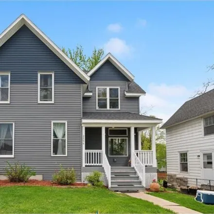 Buy this 5 bed house on 2552 15th Avenue in North St. Paul, Ramsey County