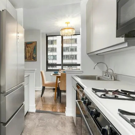 Image 3 - 171 EAST 84TH STREET 3A in New York - Apartment for sale