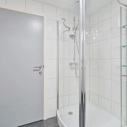 Rent this 1 bed apartment on Venlosesteenweg 96 in 3640 Kinrooi, Belgium