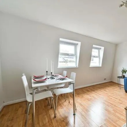 Buy this 2 bed apartment on 43 Warwick Way in London, SW1V 1QS