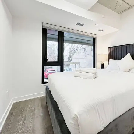 Image 3 - West Bend, Toronto, ON M6P 1Y2, Canada - Condo for rent