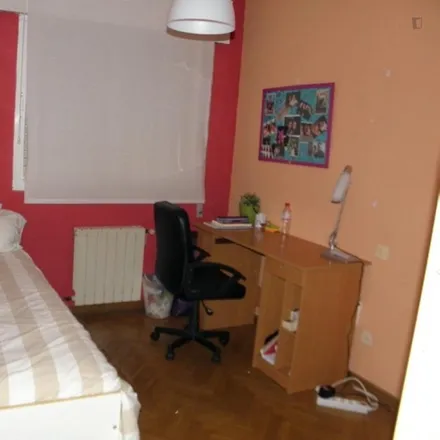 Rent this 7 bed room on Calle de la Gardenia in 28670 Villaviciosa de Odón, Spain