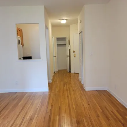 Rent this 1 bed apartment on 414 East 77th Street in New York, NY 10021