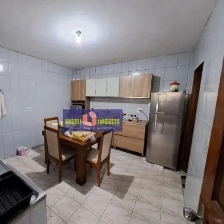 Buy this 3 bed house on Rua Ubirajara in Bairro dos Finco, São Bernardo do Campo - SP