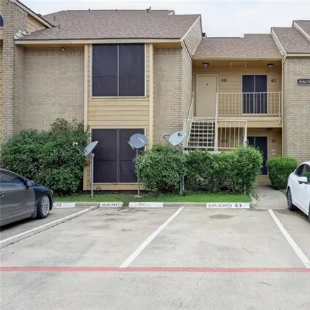 Buy this 1 bed condo on 5805 Marvin Loving Dr Apt 410 in Garland, Texas