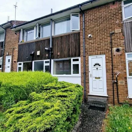 Rent this 2 bed apartment on Maple Chase in Leeds, LS6 1FP