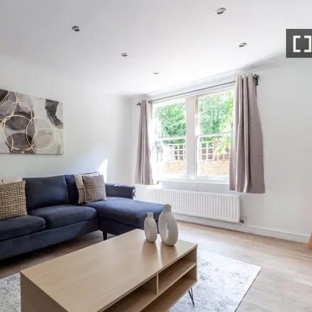 Rent this 2 bed apartment on Northbourne Road in London, SW4 7DP
