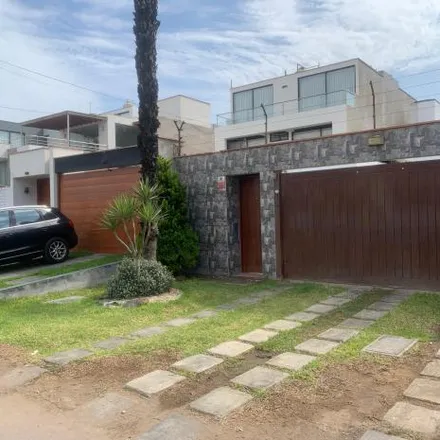 Image 2 - Avenida Alameda El Triangulo, Chorrillos, Lima Metropolitan Area 15067, Peru - House for rent
