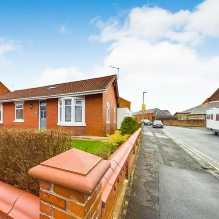 Buy this 4 bed house on Mellor Road in Wesham, PR4 2HB
