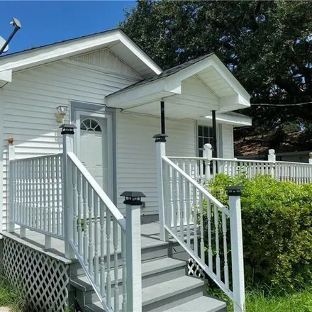 Image 2 - 8005 Bass Street, Little Woods, New Orleans, LA 70128, USA - House for rent