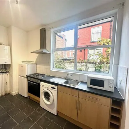 Image 3 - 4 Grosvenor Road, Manchester, M16 8JP, United Kingdom - Apartment for rent