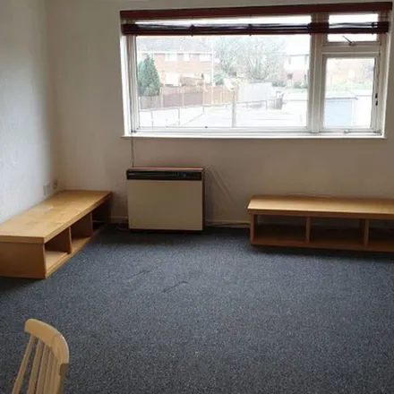 Rent this 1 bed apartment on Handcross Road in Luton, LU2 8JF