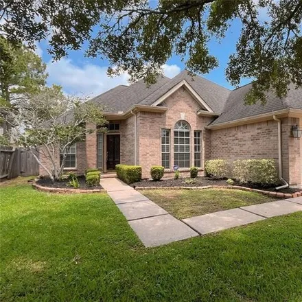 Rent this 3 bed house on 3733 Crescent Drive in Brazoria County, TX 77584