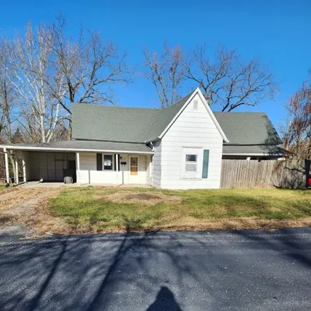 Buy this 4 bed house on 219 North Water Street in Huntsville, Randolph County