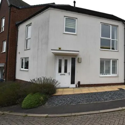 Buy this 3 bed duplex on Crusader Road in Newcastle-under-Lyme, ST5 9FD
