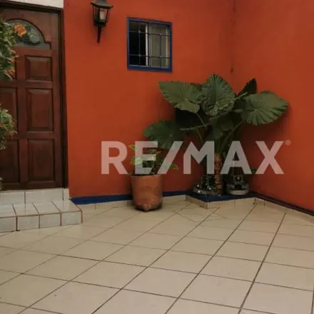 Buy this 3 bed house on Calle Valle De Bravo in Conjunto Urbano Sittia, Municipio de Cuautitlán Izcalli