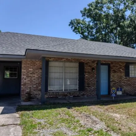 Buy this 3 bed house on 463 Laurie Lynne Drive in River Oaks, East Baton Rouge Parish