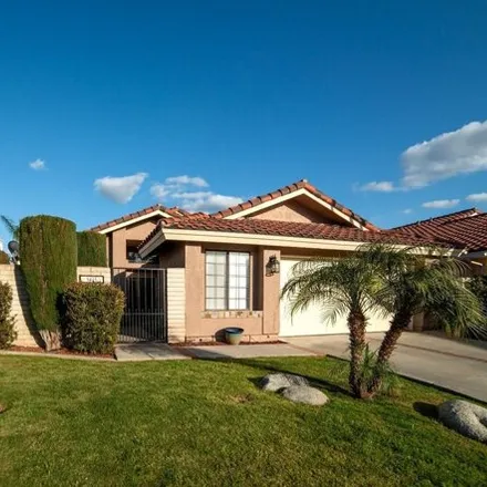 Buy this 3 bed house on Muirfield Drive in Bakersfield, CA