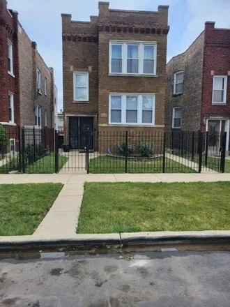 Rent this studio house on 1713 North Parkside Avenue in Chicago, IL 60639