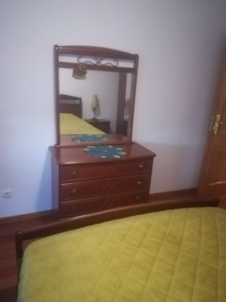 Rent this 2 bed room on Tv. da Quinta do Pau in 2700 Amadora, Portugal