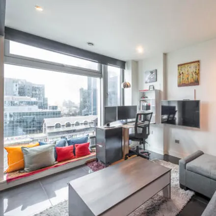 Buy this studio apartment on 3 Pan Peninsula Square in Canary Wharf, London