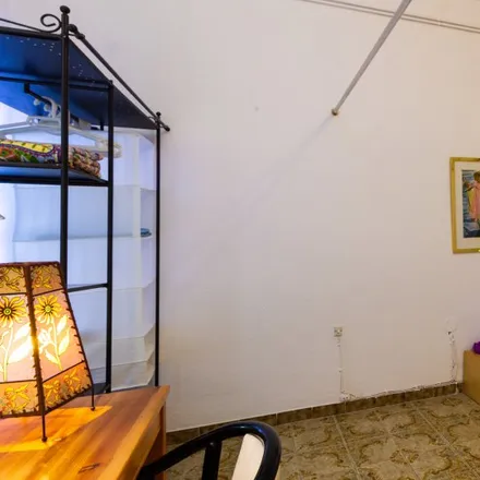 Rent this 7 bed room on ELISAVA in La Rambla, 30-32