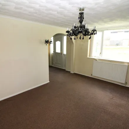 Rent this 3 bed townhouse on Eskdale Place in Newton Aycliffe, DL5 7DU