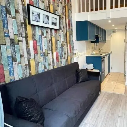 Rent this 1 bed apartment on London in W11 1EP, United Kingdom