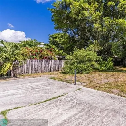 Image 8 - 2471 Hayes Street, Hollywood, FL 33020, USA - House for sale