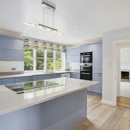 Rent this 6 bed apartment on Westerham Road in Sevenoaks, TN13 2PY