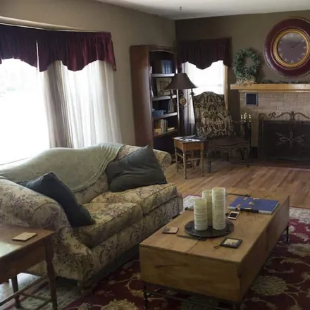 Rent this 4 bed house on Baraboo in WI, 53913