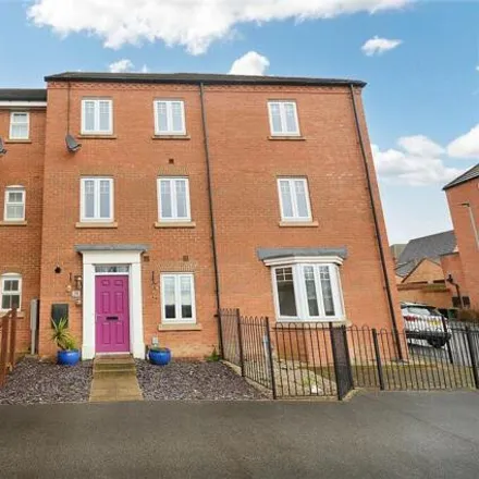 Buy this 3 bed townhouse on Kitson Road in Whitwood, WF10 5GF