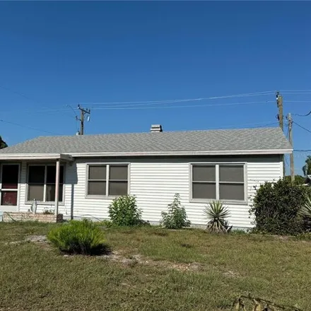 Buy this 3 bed house on 2793 19th Street West in South Bradenton, FL 34205