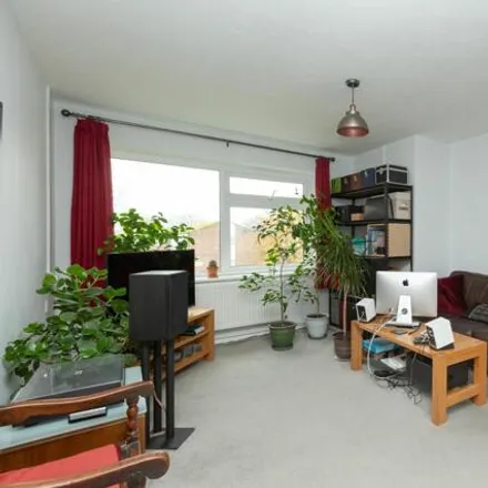Image 3 - Linley Road, Broadstairs, CT10 3HG, United Kingdom - Apartment for sale