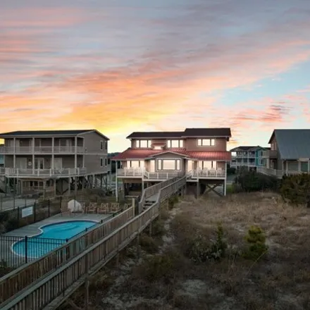 Image 3 - 1327 Ocean Boulevard West, Holden Beach, Brunswick County, NC 28462, USA - House for sale