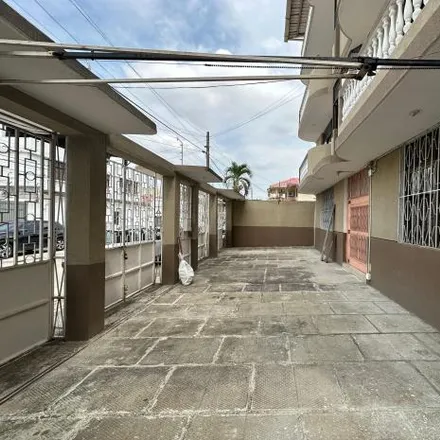 Buy this 17 bed house on Ciudad de La Paz in 090514, Guayaquil