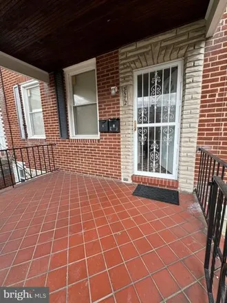 Image 2 - 3572 Juneway, Baltimore, MD 21213, USA - House for sale